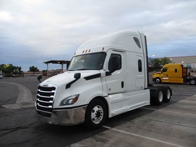 Freightliner Cascadia 126 Sleeper Semi Truck - 72" Condo Sleeper, 455HP, 12 Speed Automatic