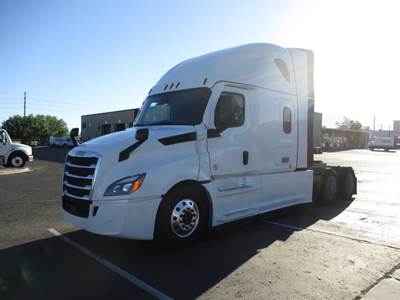 Freightliner Cascadia 126 Sleeper Semi Truck - 72" Condo Sleeper, 400HP, 12 Speed Automatic