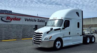 Freightliner Cascadia 126 Sleeper Semi Truck - 72" Condo Sleeper, 455HP, 12 Speed Automatic