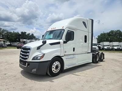 Freightliner Cascadia 126 Sleeper Semi Truck - 72" Condo Sleeper, 455HP, 12 Speed Automatic
