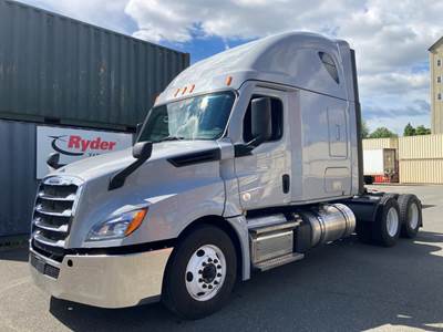 Freightliner Cascadia 126 Sleeper Semi Truck - 72" Condo Sleeper, 455HP, 12 Speed Automatic