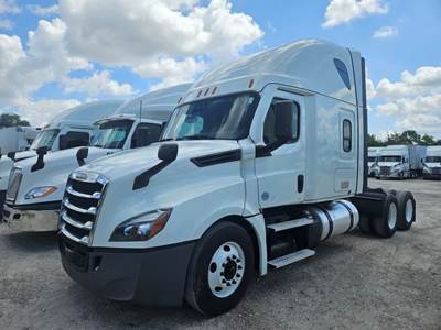 Freightliner Cascadia 126 Sleeper Semi Truck - 72" Condo Sleeper, 455HP, 12 Speed Automatic