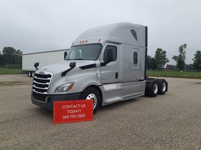Freightliner Cascadia 126 Sleeper Semi Truck - 72" Condo Sleeper, 455HP, 12 Speed Automatic