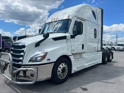 Freightliner Cascadia 126 Sleeper Semi Truck - 72" Condo Sleeper, 455HP, 12 Speed Automatic