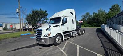 Freightliner Cascadia 126 Sleeper Semi Truck - 73" Condo Sleeper, 475HP, 12 Speed Automatic