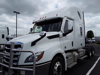 Freightliner Cascadia 126 Sleeper Semi Truck - 36" Condo Sleeper, 505HP, 10 Speed Manual