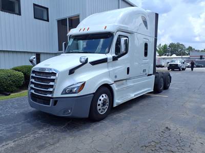 Freightliner Cascadia 126 Sleeper Semi Truck - 72" Condo Sleeper, 455HP, 12 Speed Automatic