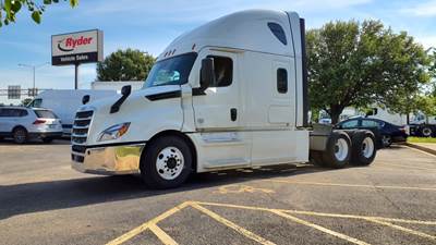 Freightliner Cascadia 126 Sleeper Semi Truck - 72" Condo Sleeper, 455HP, 12 Speed Automatic