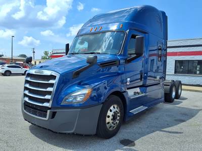 Freightliner Cascadia 126 Sleeper Semi Truck - 70" Condo Sleeper, 455HP, 12 Speed Automatic