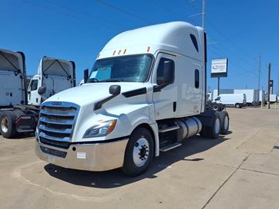 Freightliner Cascadia 126 Sleeper Semi Truck - 72" Condo Sleeper, 455HP, 12 Speed Automatic