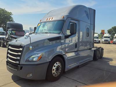 Freightliner Cascadia 126 Sleeper Semi Truck - 72" Condo Sleeper, 505HP, 12 Speed Automatic