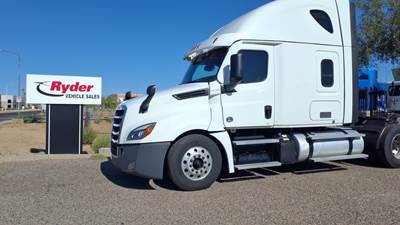 Freightliner Cascadia 126 Sleeper Semi Truck - 72" Condo Sleeper, 505HP, 12 Speed Automatic