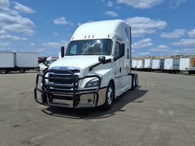 Freightliner Cascadia 126 Sleeper Semi Truck - 48" Condo Sleeper, 455HP, 10 Speed Manual