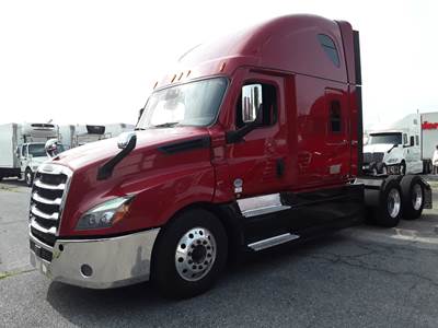Freightliner Cascadia 126 Sleeper Semi Truck - 72" Condo Sleeper, 455HP, 12 Speed Automatic