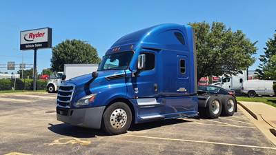 Freightliner Cascadia 126 Sleeper Semi Truck - 72" Condo Sleeper, 455HP, 12 Speed Automatic