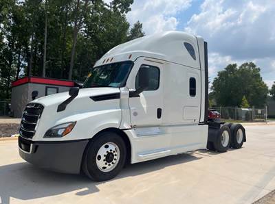 Freightliner Cascadia 126 Sleeper Semi Truck - 70" Condo Sleeper, 455HP, 12 Speed Automatic