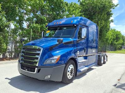 Freightliner Cascadia 126 Sleeper Semi Truck - 48" Mid Roof Sleeper, 455HP, 10 Speed Manual