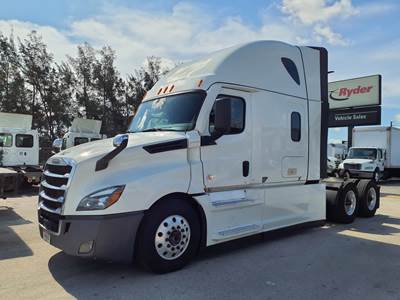 Freightliner Cascadia 126 Sleeper Semi Truck - 72" Condo Sleeper, 455HP, 12 Speed Automatic