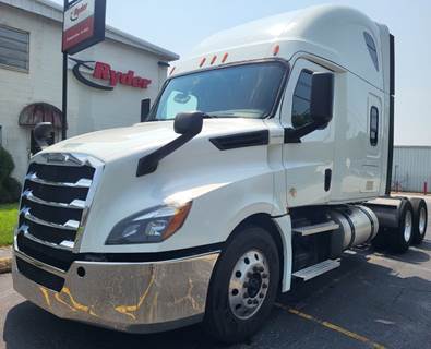 Freightliner Cascadia 126 Sleeper Semi Truck - 72" Condo Sleeper, 455HP, 12 Speed Automatic