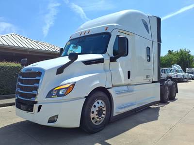 Freightliner Cascadia 126 Sleeper Semi Truck - 72" Condo Sleeper, 485HP, 12 Speed Automatic