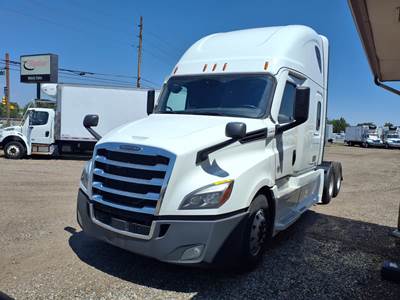 Freightliner Cascadia 126 Sleeper Semi Truck - 63" Condo Sleeper, 455HP, 12 Speed Automatic