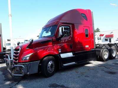 Freightliner Cascadia 126 Sleeper Semi Truck - 72" Condo Sleeper, 455HP, 12 Speed Automatic