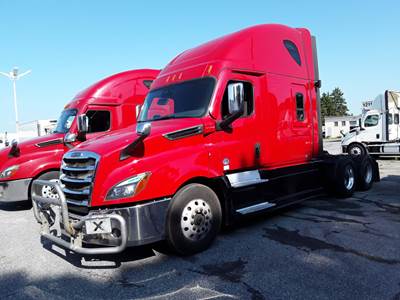 Freightliner Cascadia 126 Sleeper Semi Truck - 72" Condo Sleeper, 455HP, 12 Speed Automatic
