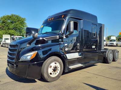 Freightliner Cascadia 126 Sleeper Semi Truck - 72" Mid Roof Sleeper, 455HP, 12 Speed Automatic
