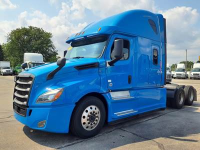 Freightliner Cascadia 126 Sleeper Semi Truck - 72" Condo Sleeper, 455HP, 12 Speed Automatic