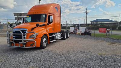 Freightliner Cascadia 126 Sleeper Semi Truck - 37" Condo Sleeper, 505HP, 12 Speed Automatic
