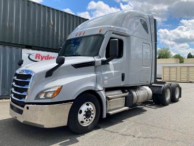 Freightliner Cascadia 126 Sleeper Semi Truck - 72" Condo Sleeper, 455HP, 12 Speed Automatic