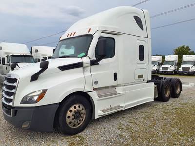 Freightliner Cascadia 126 Sleeper Semi Truck - 72" Condo Sleeper, 450HP, 12 Speed Automatic