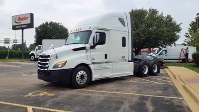 Freightliner Cascadia 126 Sleeper Semi Truck - 72" Condo Sleeper, 455HP, 12 Speed Automatic