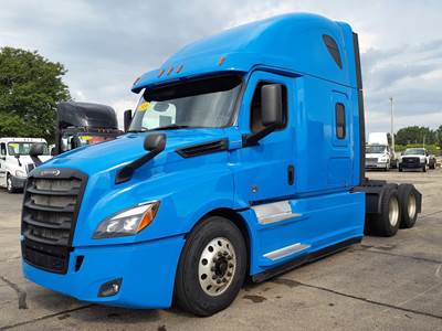 Freightliner Cascadia 126 Sleeper Semi Truck - 72" Condo Sleeper, 455HP, 12 Speed Automatic