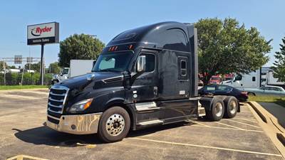 Freightliner Cascadia 126 Sleeper Semi Truck - 72" Condo Sleeper, 455HP, 10 Speed Manual