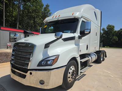 Freightliner Cascadia 126 Sleeper Semi Truck - 70" Condo Sleeper, 455HP, 12 Speed Automatic