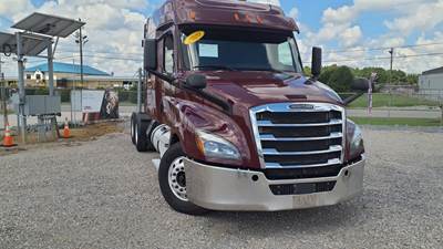 Freightliner Cascadia 126 Sleeper Semi Truck - 37" Condo Sleeper, 450HP, 12 Speed Automatic