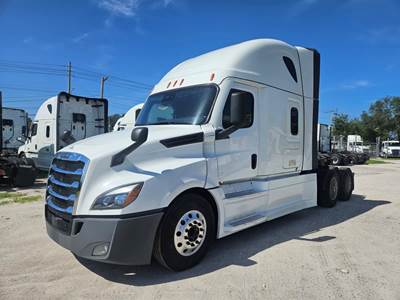 Freightliner Cascadia 126 Sleeper Semi Truck - 72" Condo Sleeper, 455HP, 12 Speed Automatic