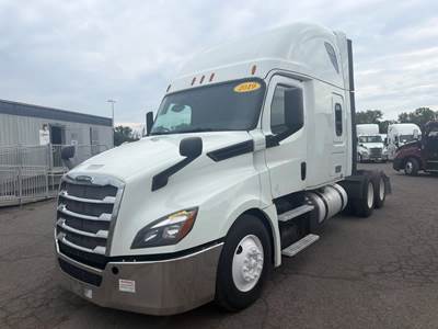 Freightliner Cascadia 126 Sleeper Semi Truck - 72" Condo Sleeper, 455HP, 12 Speed Automatic
