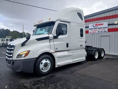 Freightliner Cascadia 126 Sleeper Semi Truck - 70" Condo Sleeper, 455HP, 12 Speed Automatic