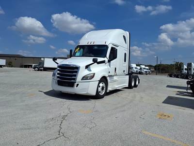Freightliner Cascadia 126 Sleeper Semi Truck - 48" Condo Sleeper, 505HP, 12 Speed Automatic