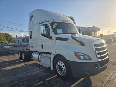 Freightliner Cascadia 126 Sleeper Semi Truck - 80" Condo Sleeper, 455HP, 12 Speed Automatic
