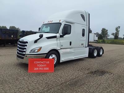 Freightliner Cascadia 126 Sleeper Semi Truck - 73" Condo Sleeper, 455HP, 12 Speed Automatic