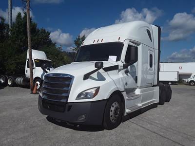 Freightliner Cascadia 126 Sleeper Semi Truck - 85" Condo Sleeper, 455HP, 12 Speed Automatic