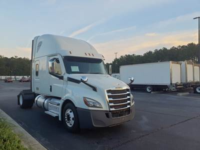 Freightliner Cascadia 126 Single Axle Sleeper Semi Truck - 73" Condo Sleeper, 455HP, 12 Speed Automatic