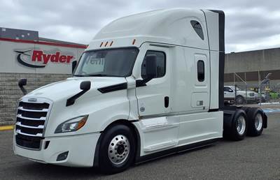 Freightliner Cascadia 126 Sleeper Semi Truck - 72" Condo Sleeper, 455HP, 12 Speed Automatic