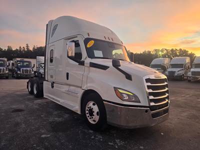 Freightliner Cascadia 126 Sleeper Semi Truck - 80" Condo Sleeper, 455HP, 12 Speed Automatic