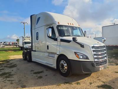 Freightliner Cascadia 126 Sleeper Semi Truck - 48" Condo Sleeper, 485HP, 12 Speed Automatic