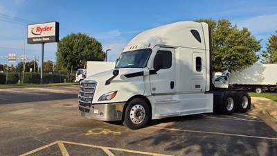 Freightliner Cascadia 126 Sleeper Semi Truck - 72" Condo Sleeper, 505HP, 12 Speed Automatic