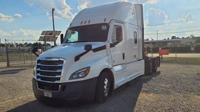 Freightliner Cascadia 126 Sleeper Semi Truck - 37" Condo Sleeper, 400HP, 12 Speed Automatic
